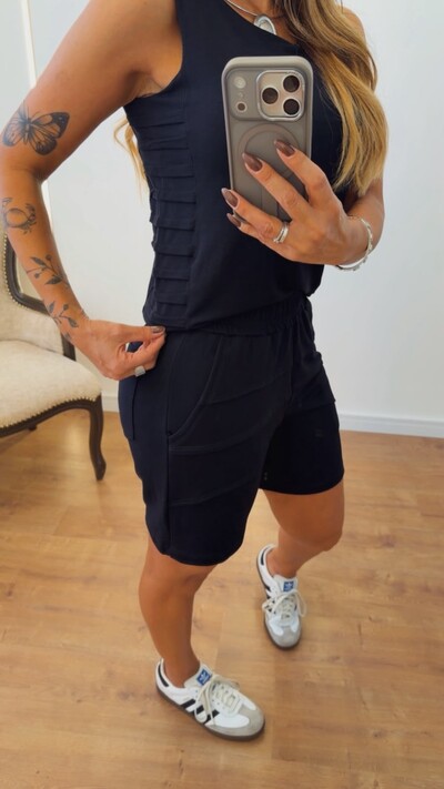 Foto Conjunto Marina em Moletinho – Regata e Shorts Feminino