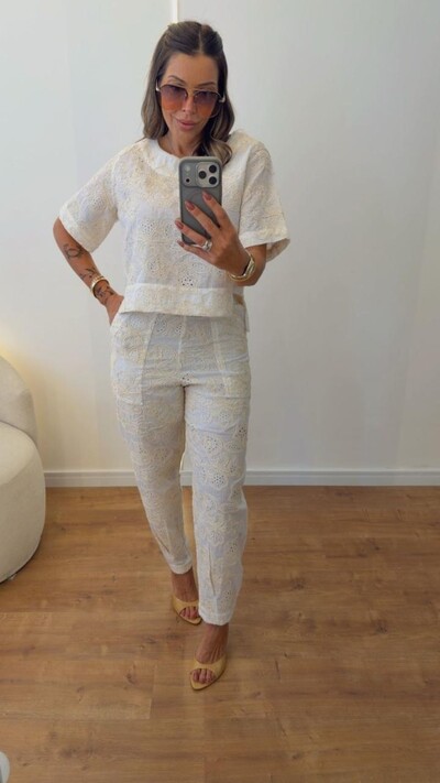 Foto Conjunto Feminino em Lesie de Algodão com Blusa e Calça