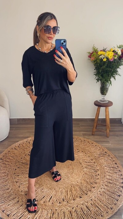 Foto Conjunto Málaga em Viscolycra Premium Feminino – Blusa Ampla e Pantacourt