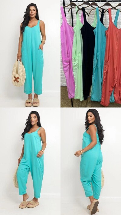 Foto Macacão Pantacourt em Viscose com Bolsos