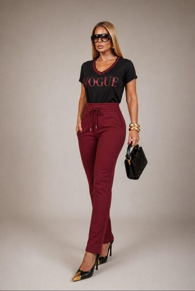 Foto Conjunto Vogue Feminino com Blusa em Viscolycra e Calça Moletom
