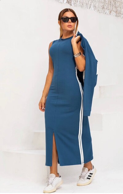 FotoConjunto Vestido Midi com Fenda + Bomber em Moletinho – Look Moderno e Confortável