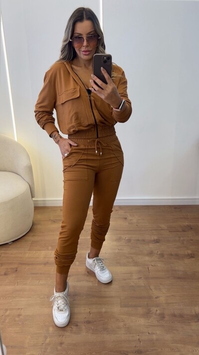 Foto Conjunto Ana Luiza Calça e Jaqueta Bomber Moletinho