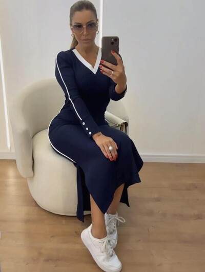 Foto Vestido Aspen em Moletinho Midi com Detalhes Contrastantes