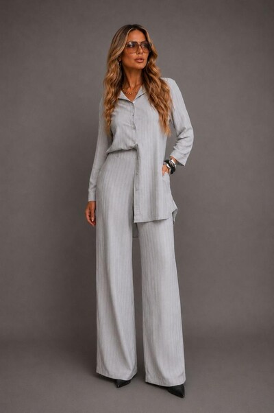 Foto Conjunto Feminino Camisa e Calça em Viscose Premium