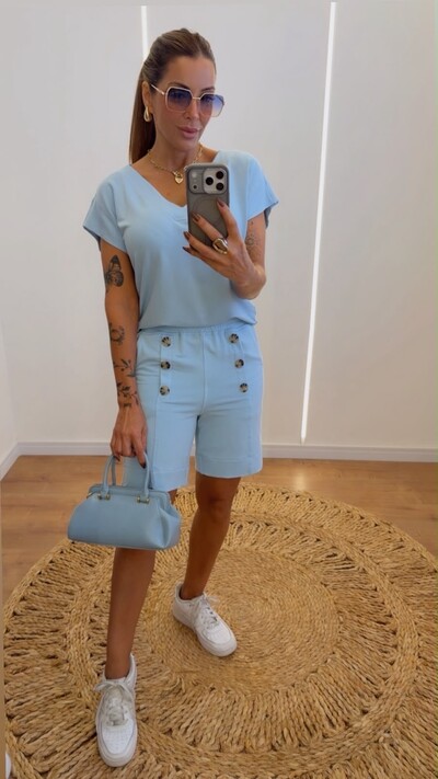 Foto Conjunto Feminino Valentina com Blusa Decote V e Shorts