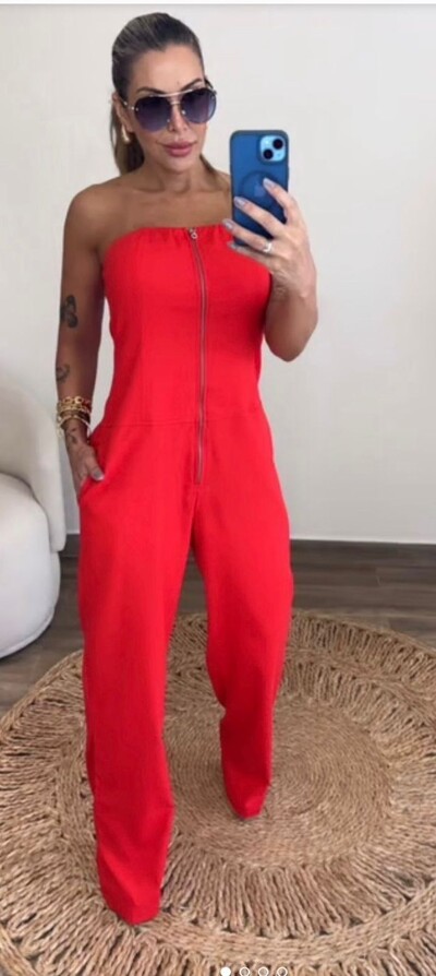 Foto Macacão Tomara que Caia em Linho com Elastano