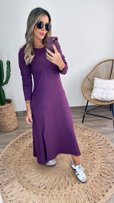 Foto Vestido Heloisa Midi em Moletinho – Conforto e Elegância para o Dia a Dia