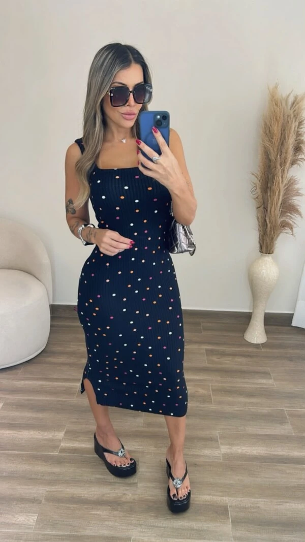 Vestido Paulina Midi Feminino em Malha Canelada Premium com Fenda Lateral