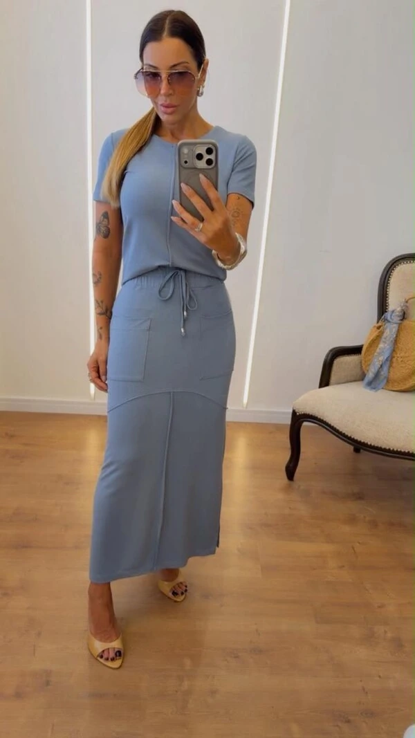 Conjunto Adriana Feminino em Moletinho com Saia Midi e Fendas