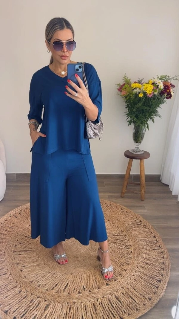 Conjunto Málaga em Viscolycra Premium Feminino – Blusa Ampla e Pantacourt