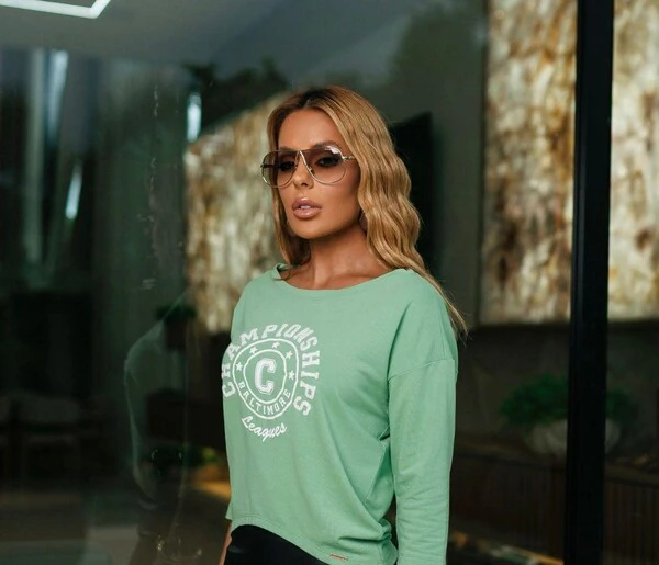 Blusa Champions Feminina em Moletinho | Conforto e Estilo