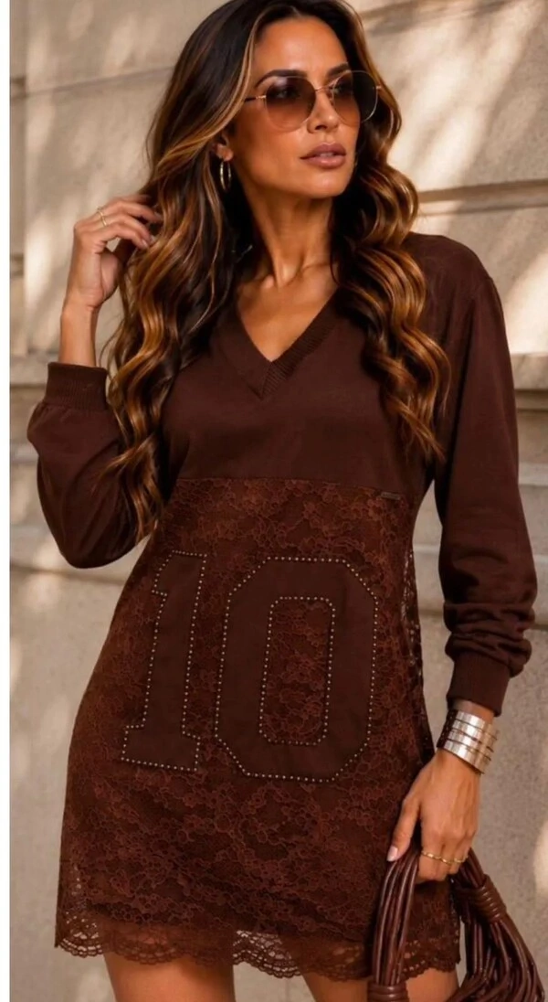 Vestido Maria Dondoca em Malha com Renda e Aplicação Decorativa
