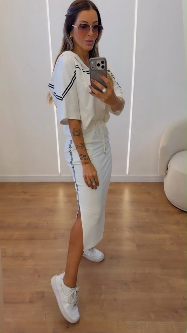 Conjunto Carmem em Moletinho com Blusa e Saia Midi