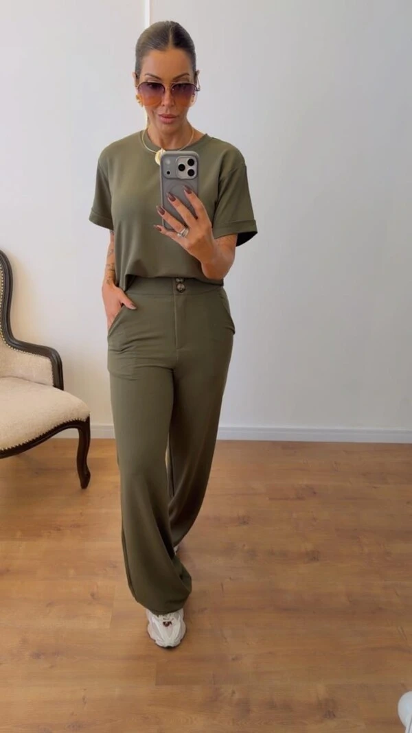 Conjunto Raquel Feminino em Moletinho – Blusa e Calça