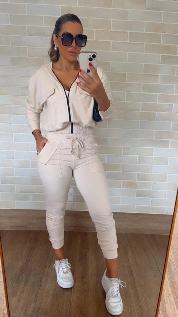 Conjunto Ana Luiza Calça e Jaqueta Bomber Moletinho