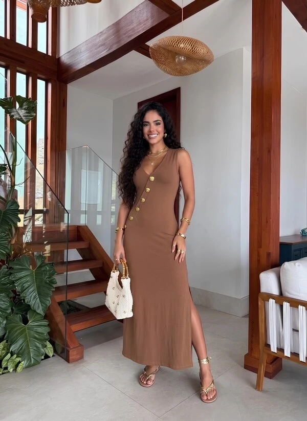 Vestido Midi Raissa em Moletinho com Botões