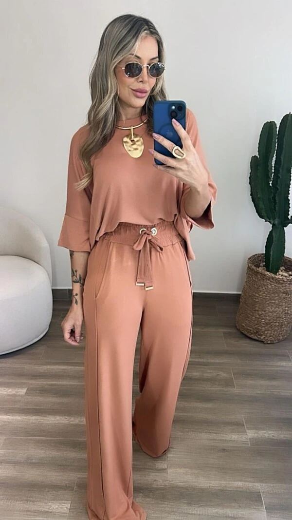 Conjunto Dora