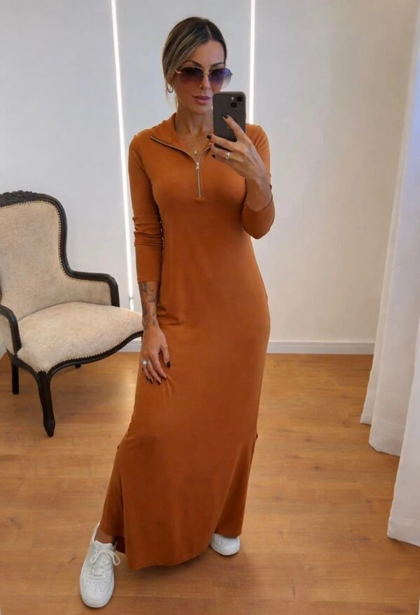 Vestido Marlene Longo Manga Longa em Viscolycra com Fenda – Conforto e Elegância