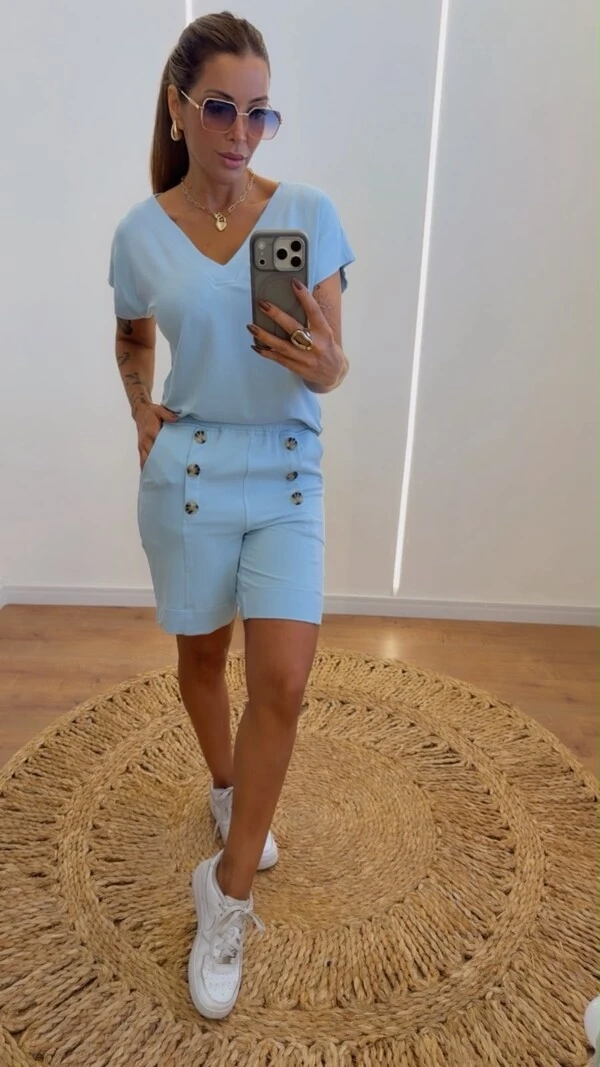 Conjunto Feminino Valentina com Blusa Decote V e Shorts