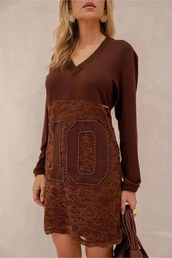 Vestido Maria Dondoca em Malha com Renda e Aplicação Decorativa