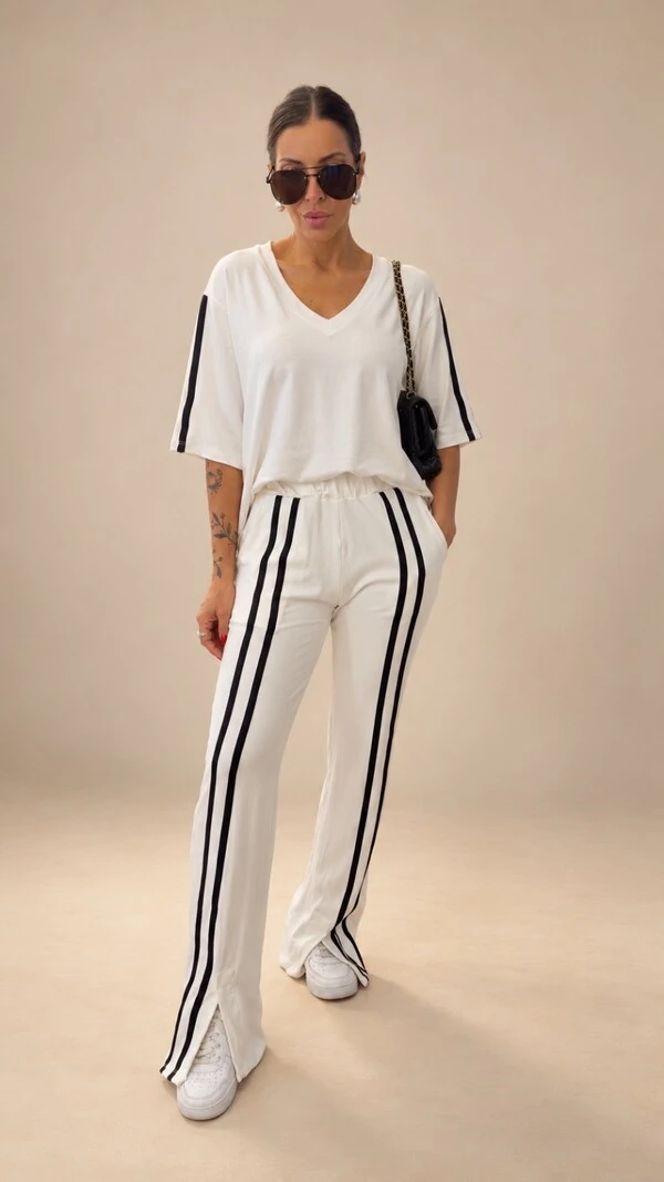 Conjunto Maya Feminino em Moletinho Premium com Decote V e Calça Flare