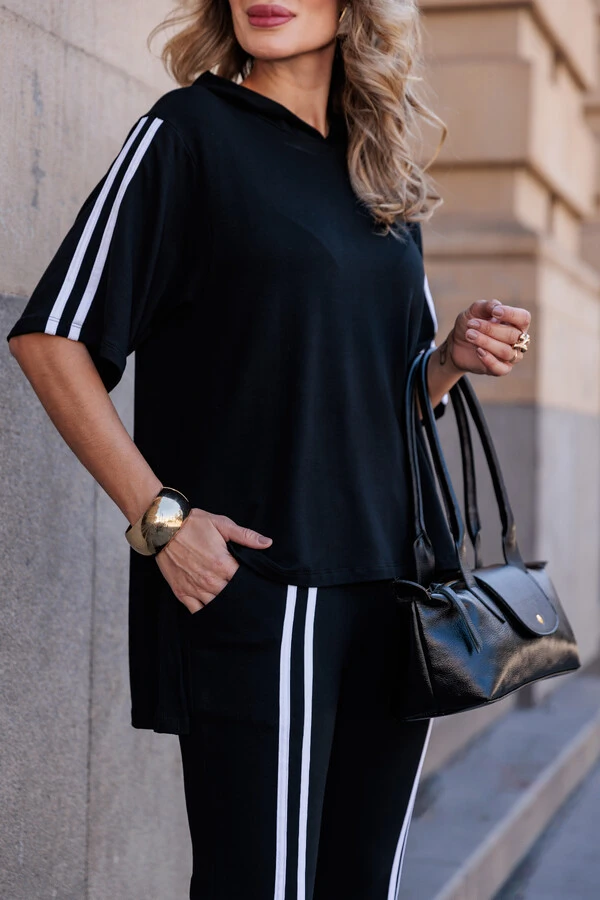 Conjunto Maya em Moletinho com Capuz e Calça Flare Sport | Conforto e Elegância