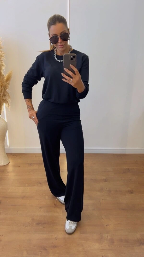 Conjunto Feminino Betina em Moletinho com Calça Reta
