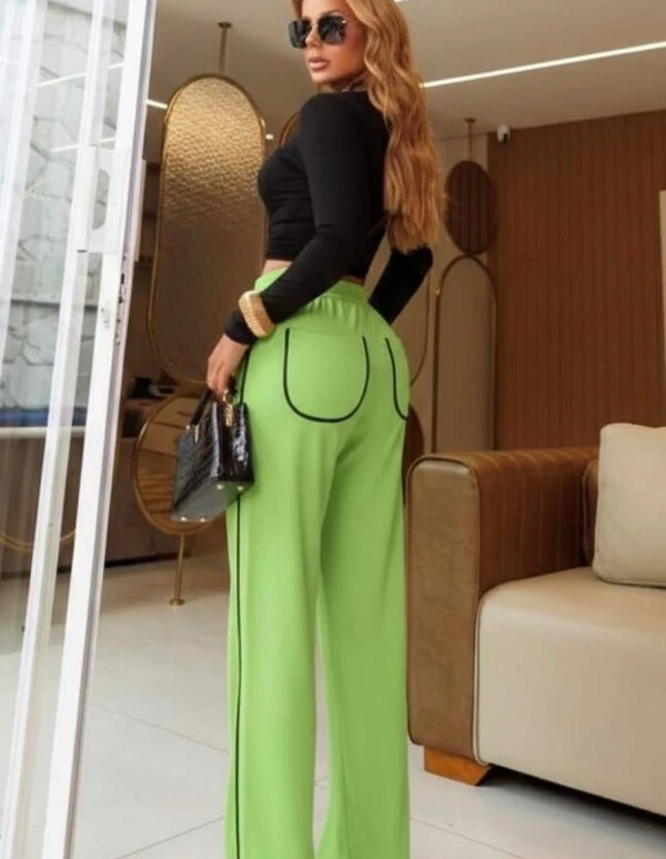 Conjunto Colors Maria Dondoca com Blusa em Viscolycra e Calça em Moletinho