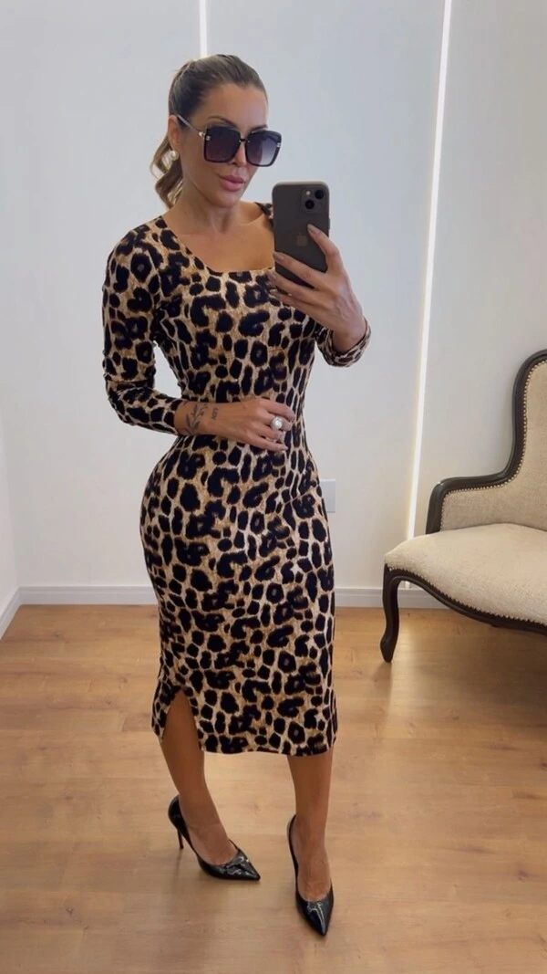 Vestido Midi Canelado Decote Quadrado Manga Longa Elegante