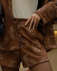 Bermuda Suede Bordado Katarina