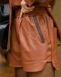 Bermuda couro PU Naomi