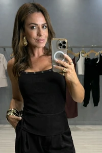 Regata canelada Eleonora Preta