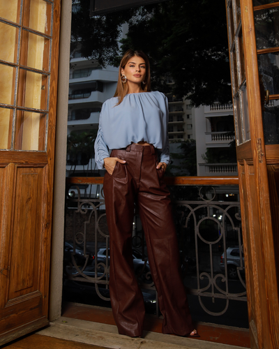 Foto Calça Couro PU Naomi Marrom
