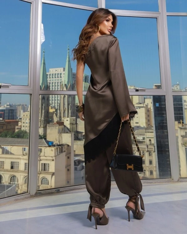 Blusa Assimétrica Isabelle