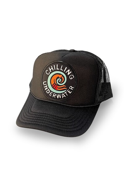 Foto Boné Trucker Chilling Underwater by Marcello Serpa