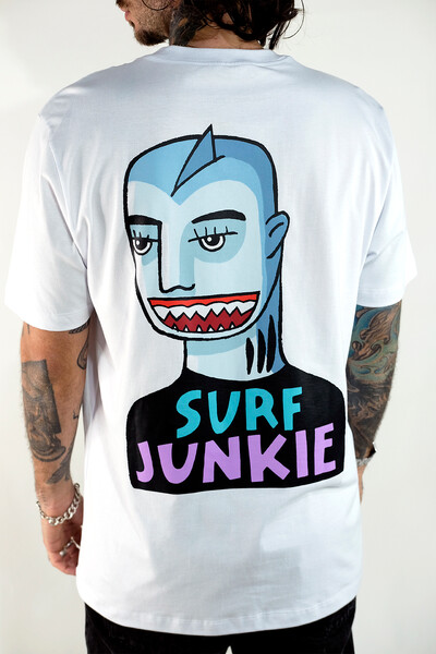FotoT-shirt Shark Surf Junkie Marcello Serpa