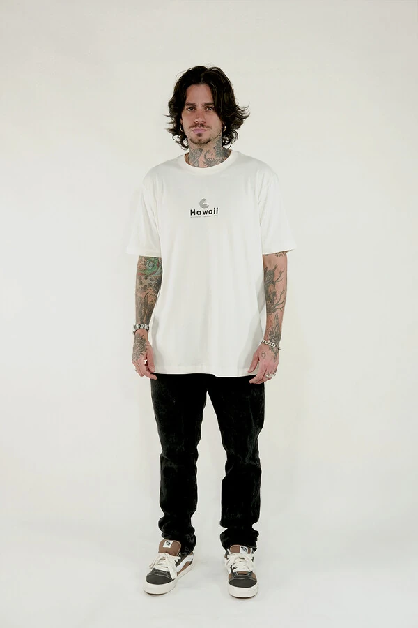 T-shirt Hawaii by Aleko Stergiou