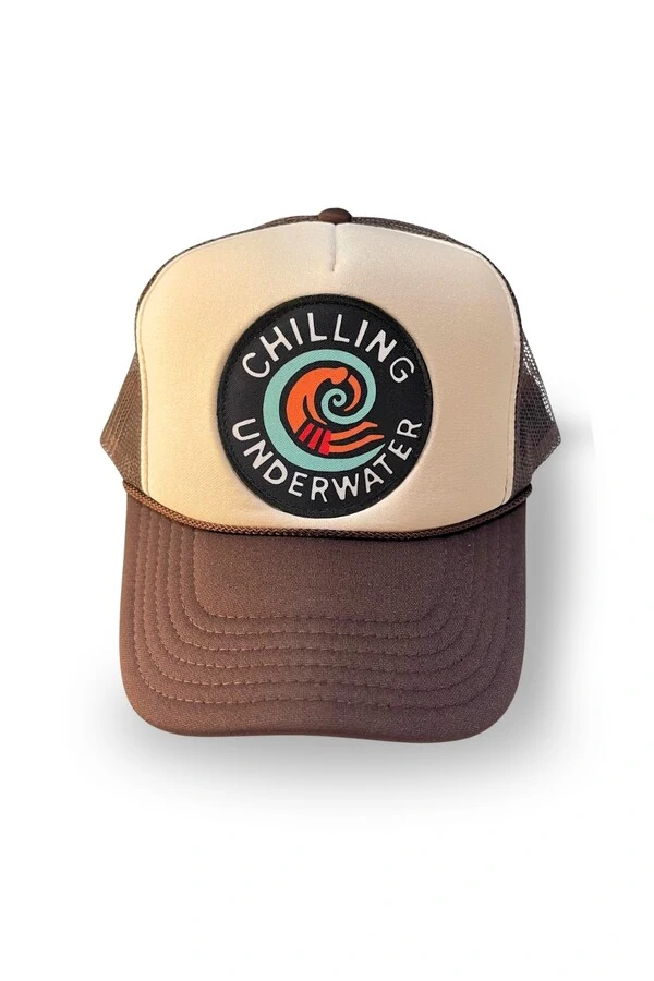 Boné Trucker Chilling Underwater by Marcello Serpa