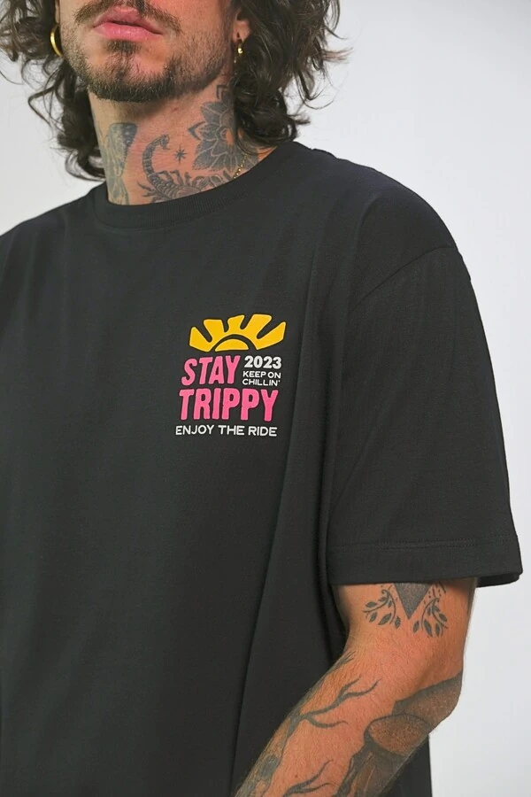 T-shirt Stay Trippy 2023