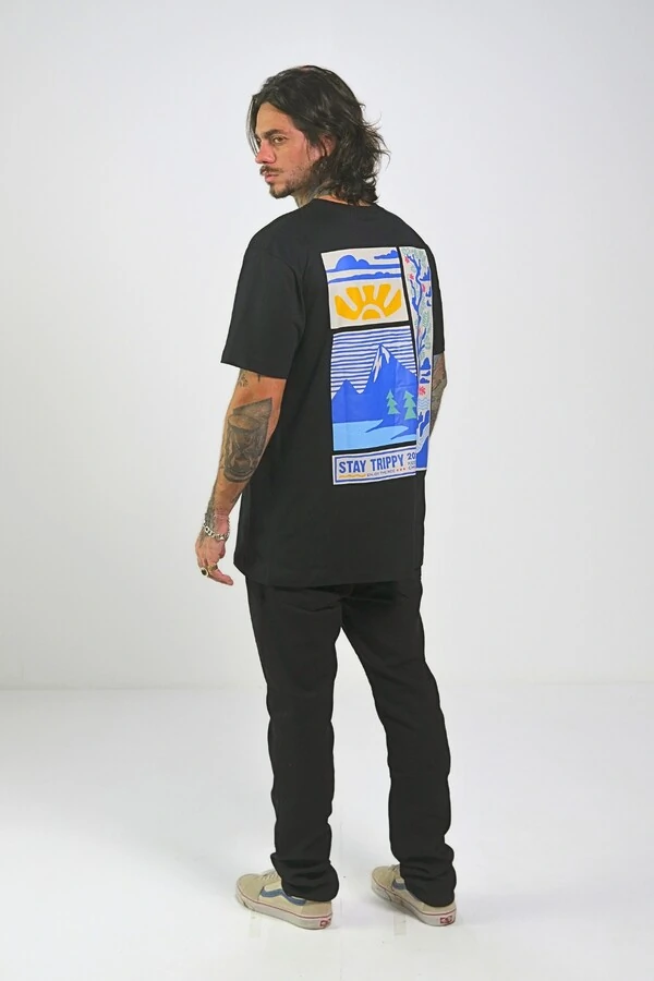 T-shirt Stay Trippy 2023