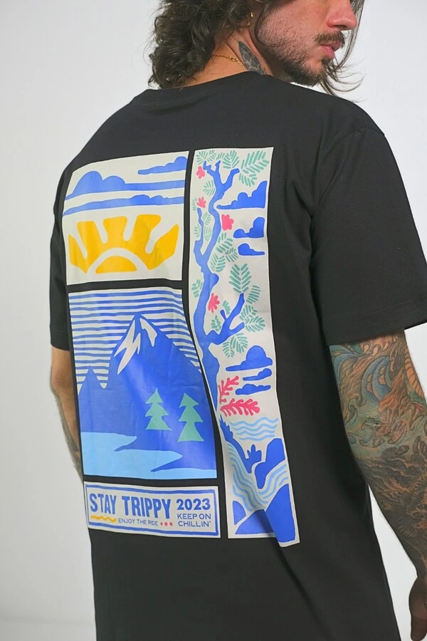 T-shirt Stay Trippy 2023