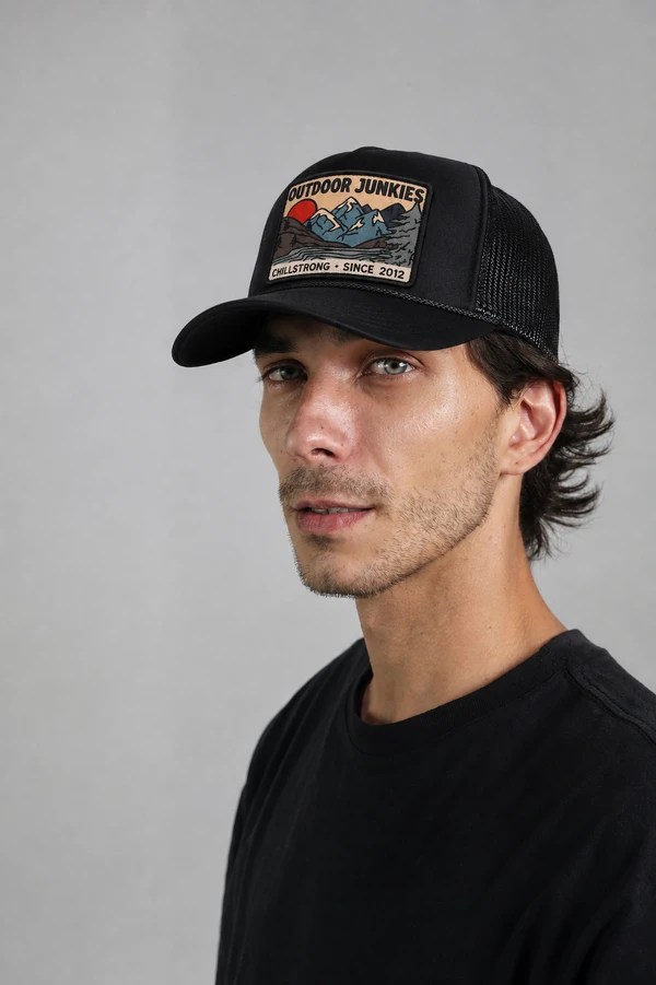 Boné Trucker Outdoor Junkies