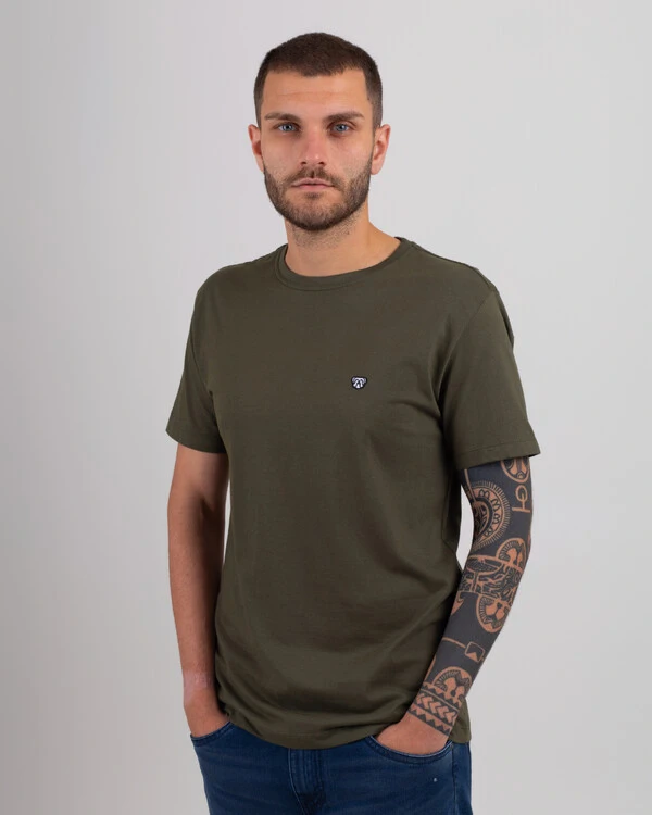 Camiseta Dogmark Essentials Slim