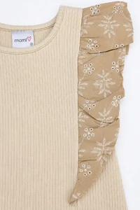 Blusa canelada com babados