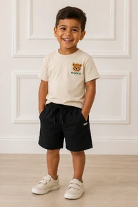 T-shirt bege com patch