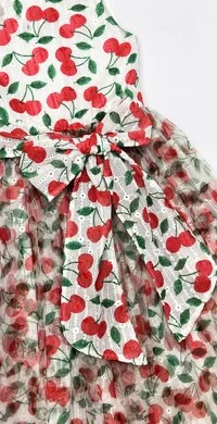 Vestido tule cerejas