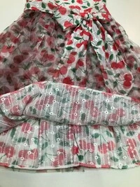 Vestido tule cerejas