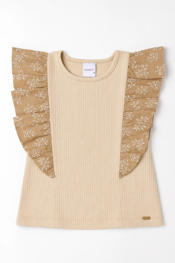Blusa canelada com babados