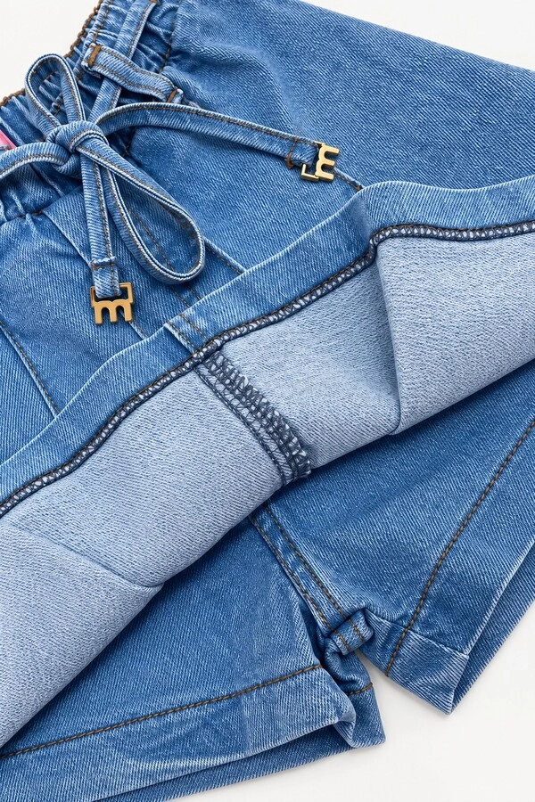 Shorts Saia Com Pregas